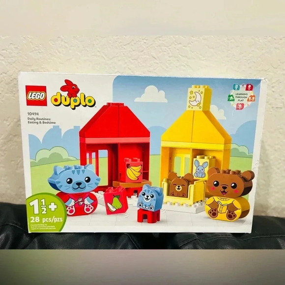 LEGO duplo #10414 
Daily Routines: Eating & Bedtime - Picture 1 of 7